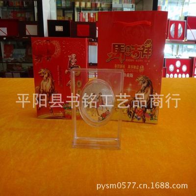 贵金属精品荟萃 马年60章、奔马图金条等新品热销